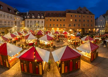 Regensburg und Weihnachtsmarkt Schloss Guteneck